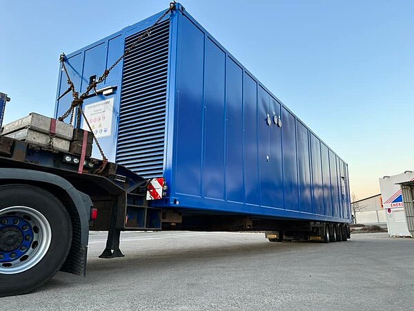 CHP container with 15m length and 3.2m width/height (Source: www.mac-energy.de)